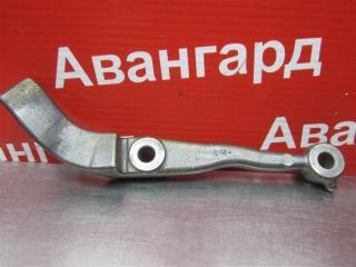 Запчасть кронштейн передний левый Volvo S60 2007