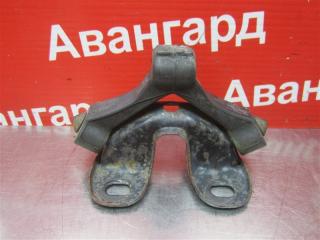 Опора глушителя Volkswagen Passat 2013