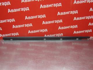 Запчасть уплотнитель стекла двери передний левый Nissan Qashqai 2011