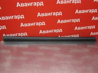 Запчасть уплотнитель стекла двери передний левый Nissan Qashqai 2011