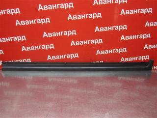 Запчасть уплотнитель двери передний левый Nissan Qashqai 2011