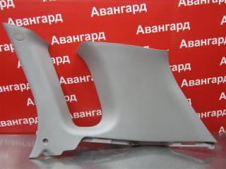 Запчасть накладка салона задняя правая Kia Cerato 2006