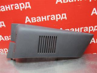 Запчасть накладка салона передняя левая Toyota Corsa 1996