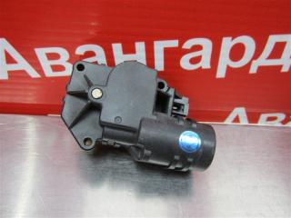 Фото запчасти привод заслонок отопителя Nissan Bluebird 1998 Б/У запчасть Запчасть привод заслонок отопителя Nissan Bluebird 1998