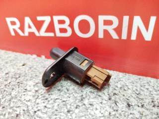 Запчасть концевик двери Nissan Primera 1997