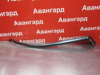 Поводок стеклоочистителя правый Toyota Camry 2014