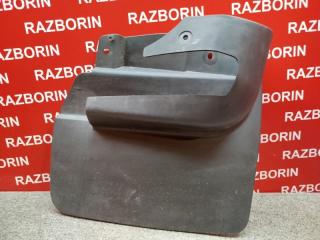 Брызговик передний правый Toyota Land Cruiser 1995