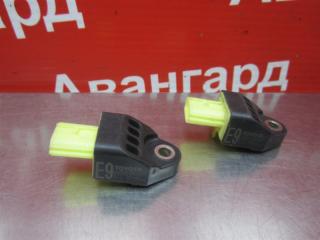 Датчик подушки безопасности передний Toyota Camry 2014
