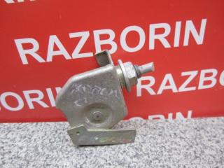 Запчасть замок лючка топливного бака Toyota Corsa 1997