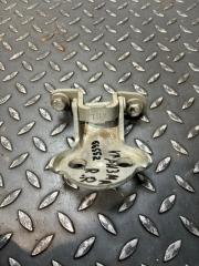 Запчасть петля двери задняя правая Mitsubishi Carisma 1995-2003