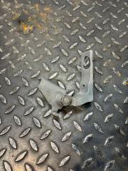 Запчасть петля двери задняя правая Ford Focus 2011