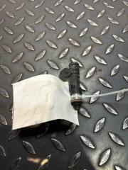 Запчасть форсунка топливная Ford Focus 2011