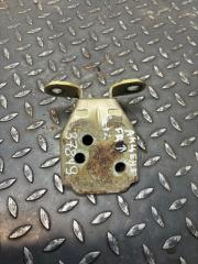 Запчасть петля двери передняя правая Hyundai Accent 2000-2012