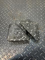 Абсорбер бампера передний левый Ford Focus 2011