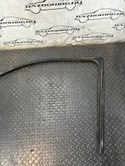 Уплотнительная резинка передняя правая Multivan 2008 T5 BKK