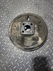 Фото запчасти щит опорный задний правый задний правый Renault Logan 2010 Б/У запчасть Запчасть щит опорный задний правый задний правый Renault Logan 2010