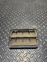 Фото запчасти решетка вентилиционная задняя левая Renault Duster 2017 Б/У запчасть Запчасть решетка вентилиционная задняя левая Renault Duster 2017