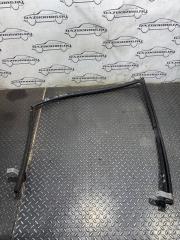Запчасть уплотнительная резинка передняя правая Nissan Almera Classic 2006-2013