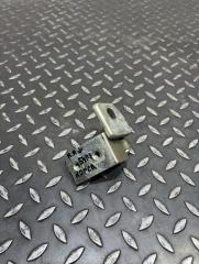 Запчасть петля двери задняя правая Opel Corsa 2006-2014