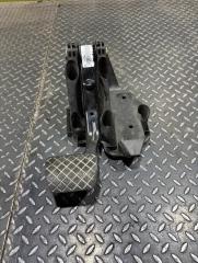 Педаль тормоза Volkswagen Polo 2011 Б/У Педаль тормоза Volkswagen Polo 2011