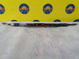 Запчасть рамка радиатора TOYOTA RACTIS