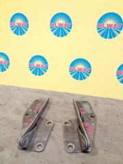 Фото запчасти петля капота NISSAN RNESSA контрактная запчасть Запчасть петля капота NISSAN RNESSA