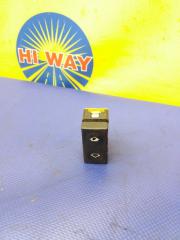 Фото запчасти блок управления стеклоподъемниками правый BMW Z3 1996-1999 контрактная запчасть Запчасть блок управления стеклоподъемниками правый BMW Z3 1996-1999