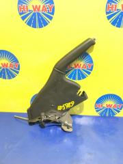 Фото запчасти рычаг ручного тормоза NISSAN PRIMERA 2001 контрактная запчасть Запчасть рычаг ручного тормоза NISSAN PRIMERA 2001