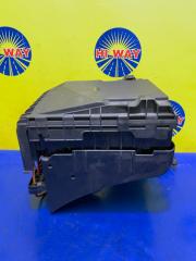 БЛОК ПРЕДОХРАНИТЕЛЕЙ VOLKSWAGEN PASSAT 2007