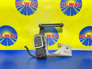 Фото запчасти датчик высоты дорожного просвета задний BMW X1 2010 контрактная запчасть Запчасть датчик высоты дорожного просвета задний BMW X1 2010