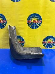 Запчасть брызговик задний левый Nissan Tiida Latio