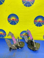 Запчасть замок капота BMW 5-series 2010