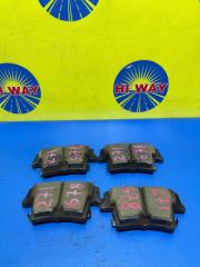 Фото запчасти колодки тормозные задние CHRYSLER 300C 2006 контрактная запчасть Запчасть колодки тормозные задние CHRYSLER 300C 2006