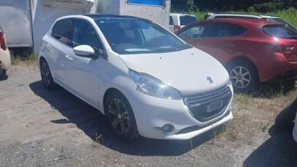 ДВИГАТЕЛЬ PEUGEOT 208 2014