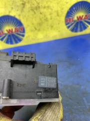 ПЕРЕКЛЮЧАТЕЛИ ПОДРУЛЕВЫЕ передние правые VOLTZ 2002 ZZE138 1ZZ-FE