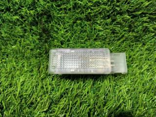 Фото запчасти плафон салонный VOLKSWAGEN TIGUAN 2008 контрактная запчасть Запчасть плафон салонный VOLKSWAGEN TIGUAN 2008