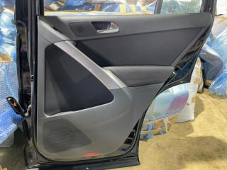 Обшивка двери задняя правая VOLKSWAGEN TIGUAN 2009