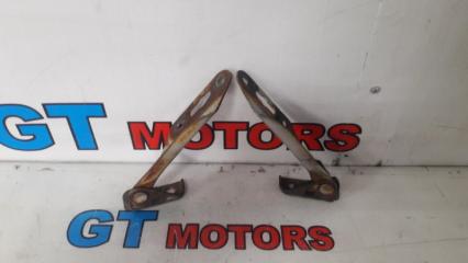 Петля (Шарнир капота) передняя Honda Logo 2000