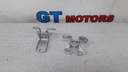 Петля (Шарнир дверной) задняя правая Toyota Allion 2004