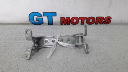 Петля (Шарнир дверной) передняя правая Honda Civic 2006