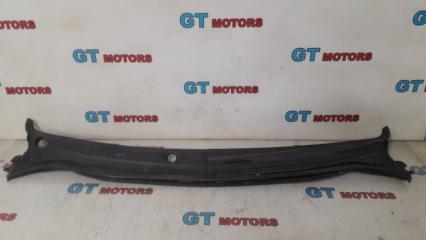 Решетка под лобовое стекло Toyota Avensis 2006