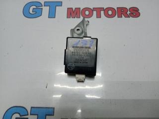 Блок управления дверьми Toyota Nadia 2001