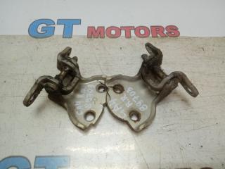 Петля (Шарнир дверной) задняя правая Honda Capa 1998