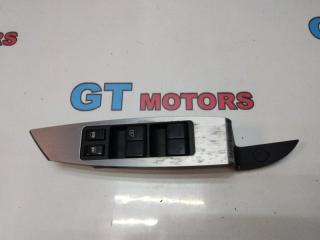 Блок управления стеклоподъемниками передний правый Nissan Murano