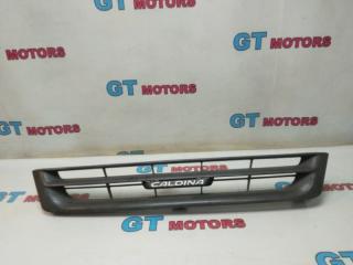 Решетка радиатора Toyota Caldina 2000