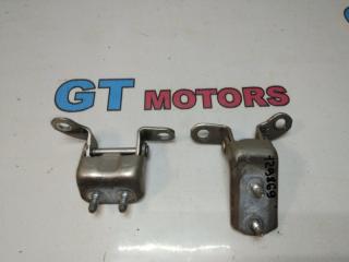 Петля (Шарнир дверной) задняя правая Toyota Platz 1999