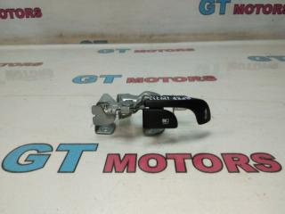 Рычаг открывания бензобака Mazda Capella 1998