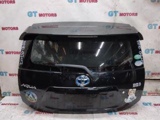 Дверь задняя багажника задняя Toyota Aqua