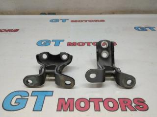 Петля (Шарнир дверной) передняя левая Toyota Vitz 2012