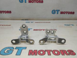 Петля (Шарнир дверной) задняя правая Honda Fit 2016